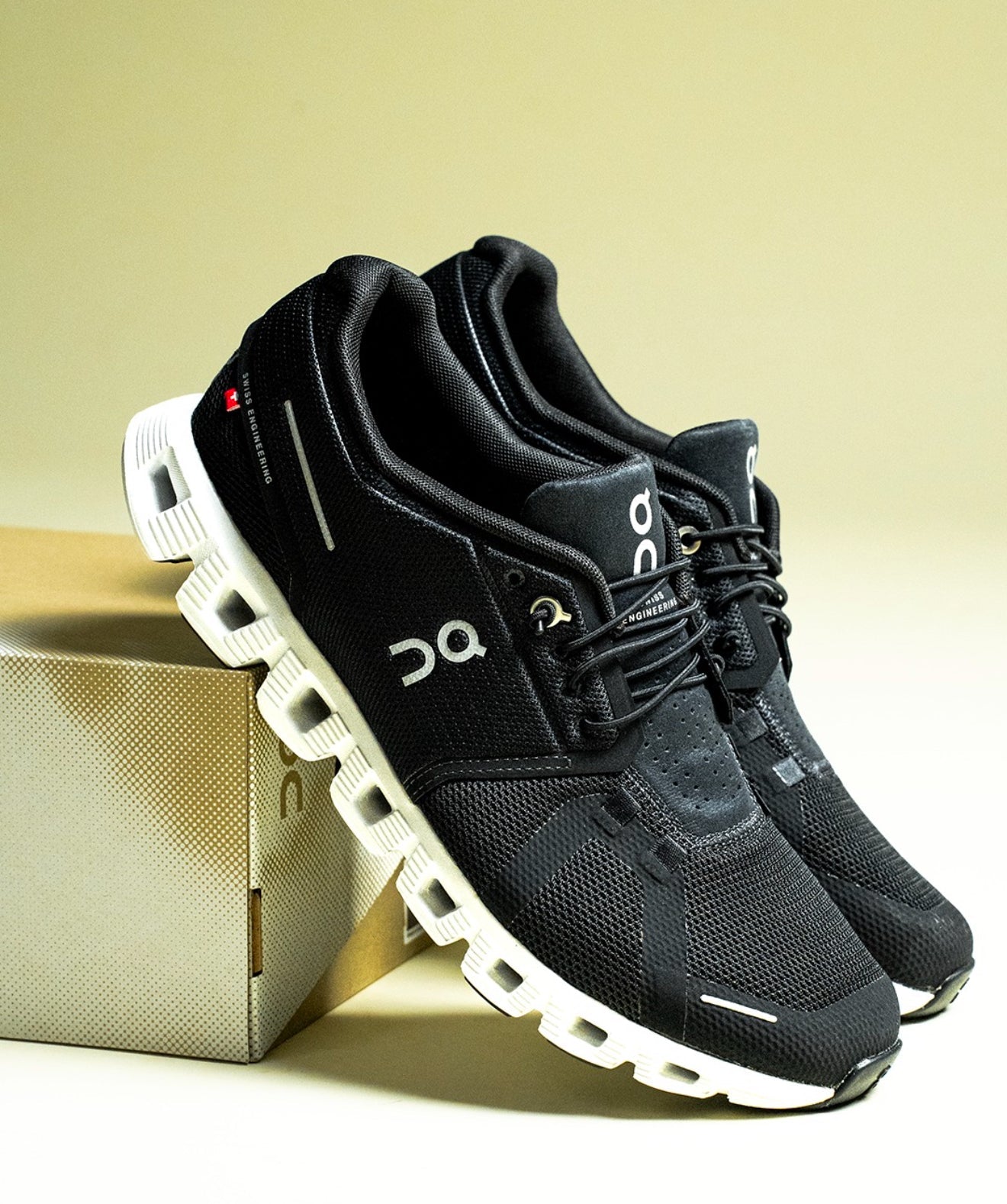 WMNs On Running Cloud 5 Black White