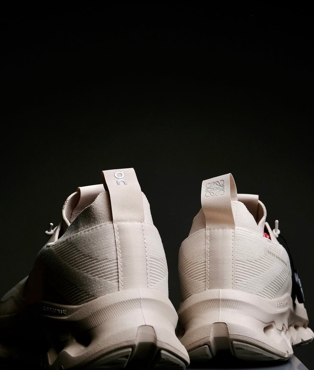 Loewe x OnCloudTilt Sand