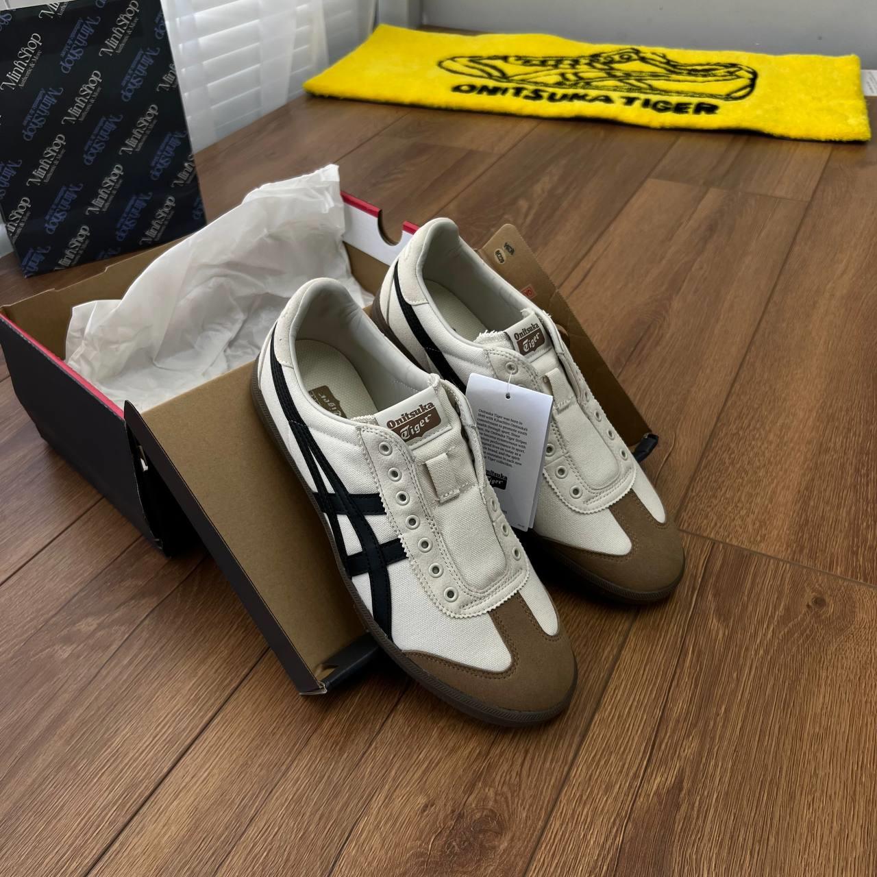 Onitsuka Tiger Tokuten Slip On White Brown Black