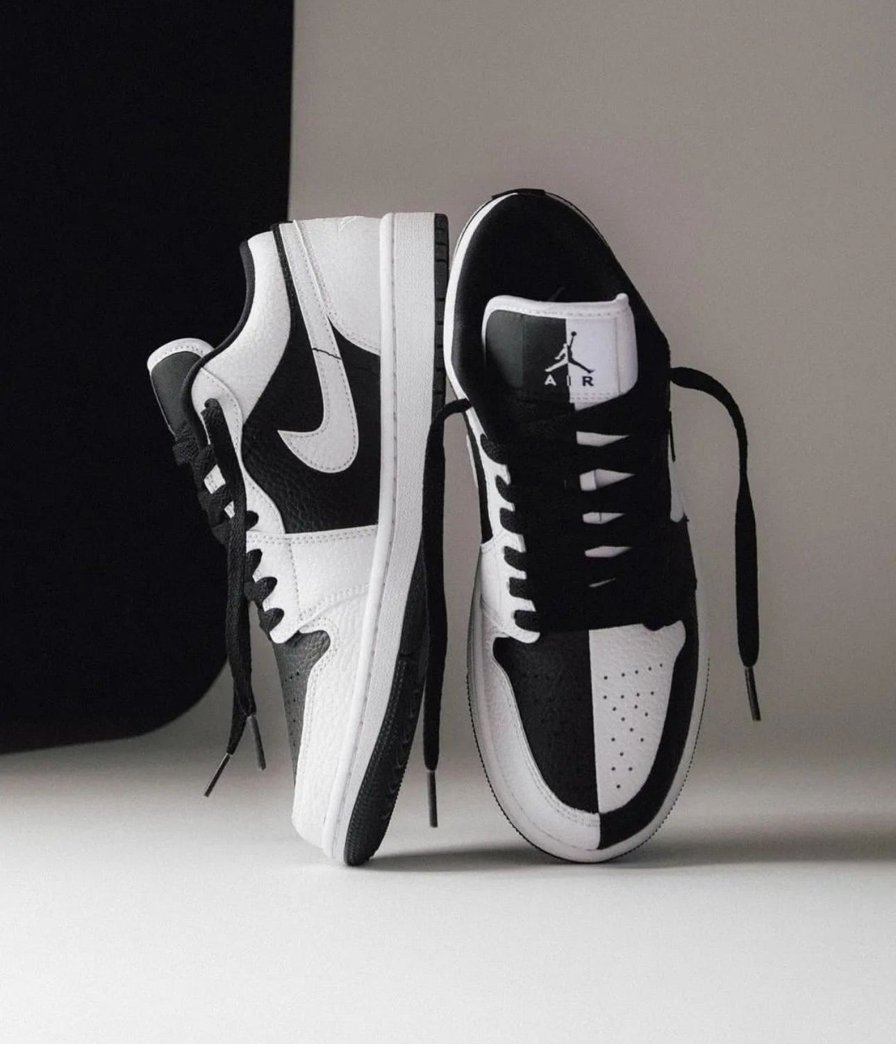 Air Jordan 1 Low Homage “ White/Black “