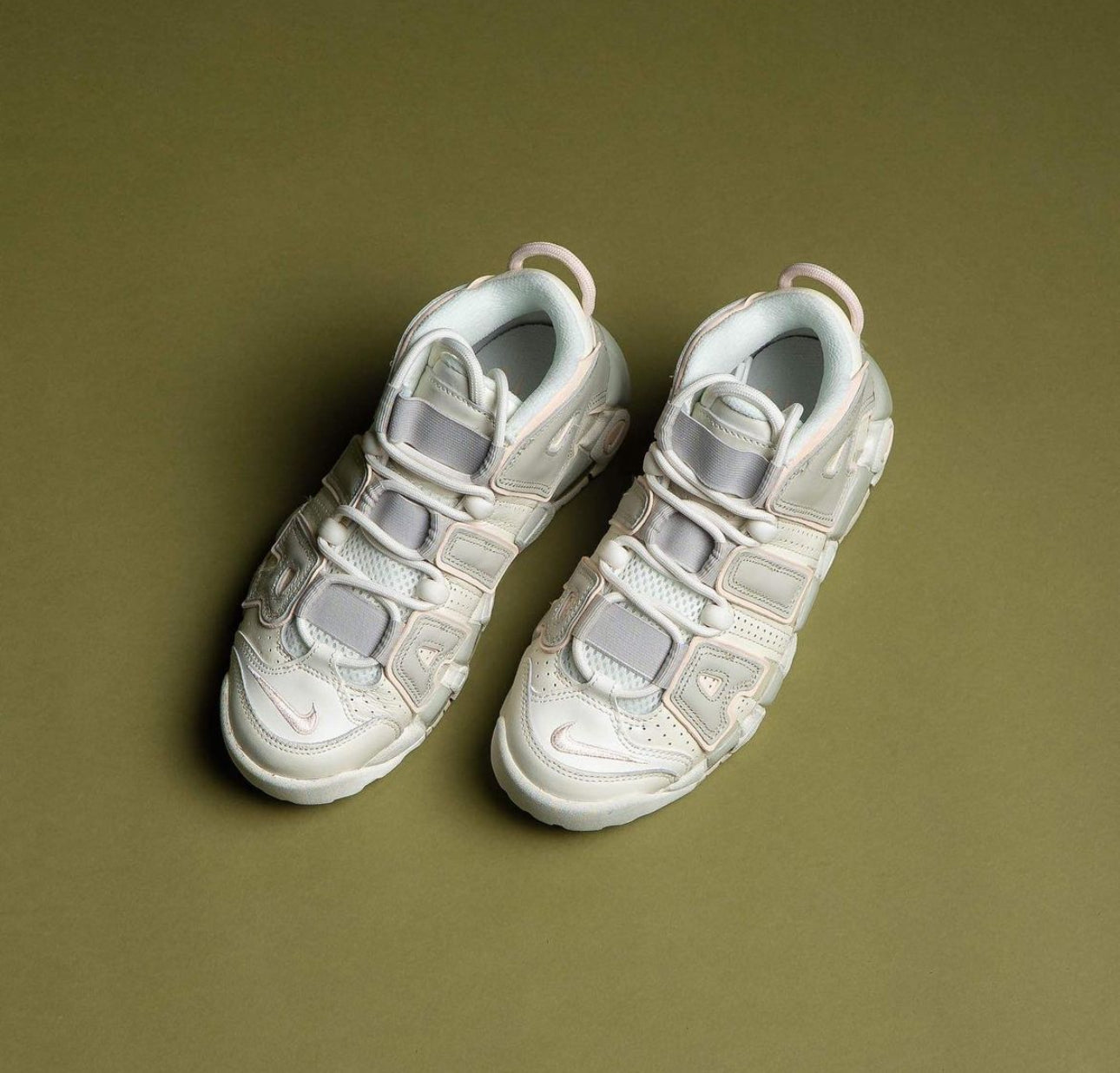 Air More Uptempo 96 Sail Guava