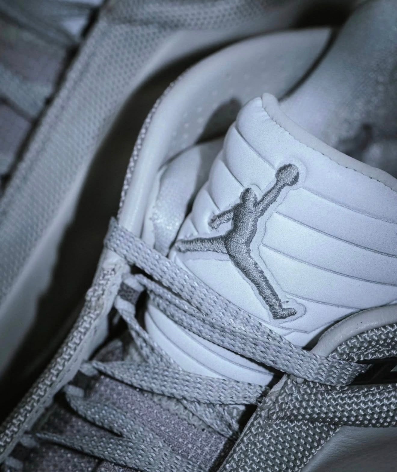 Air Jordan 40 Wolf Grey