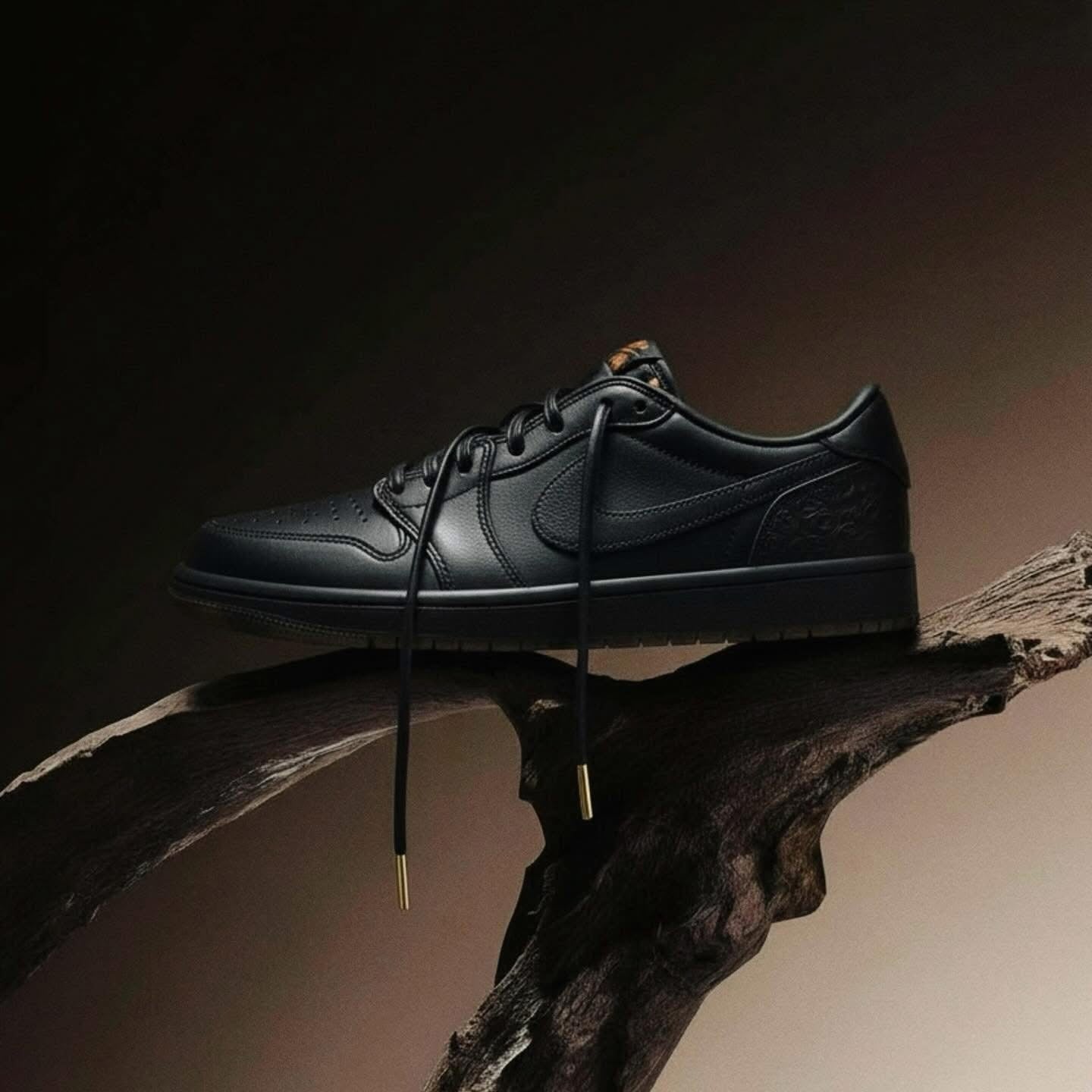 Air Jordan 1 Retro Low OG Xuanwu Year of the Snake