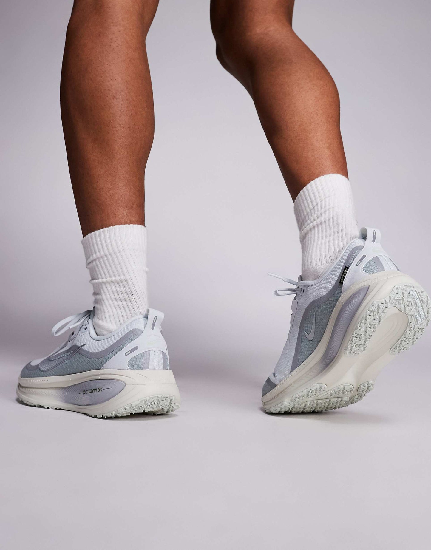 Vomero 18 Gore-Tex Pure Platinum Light Pumice