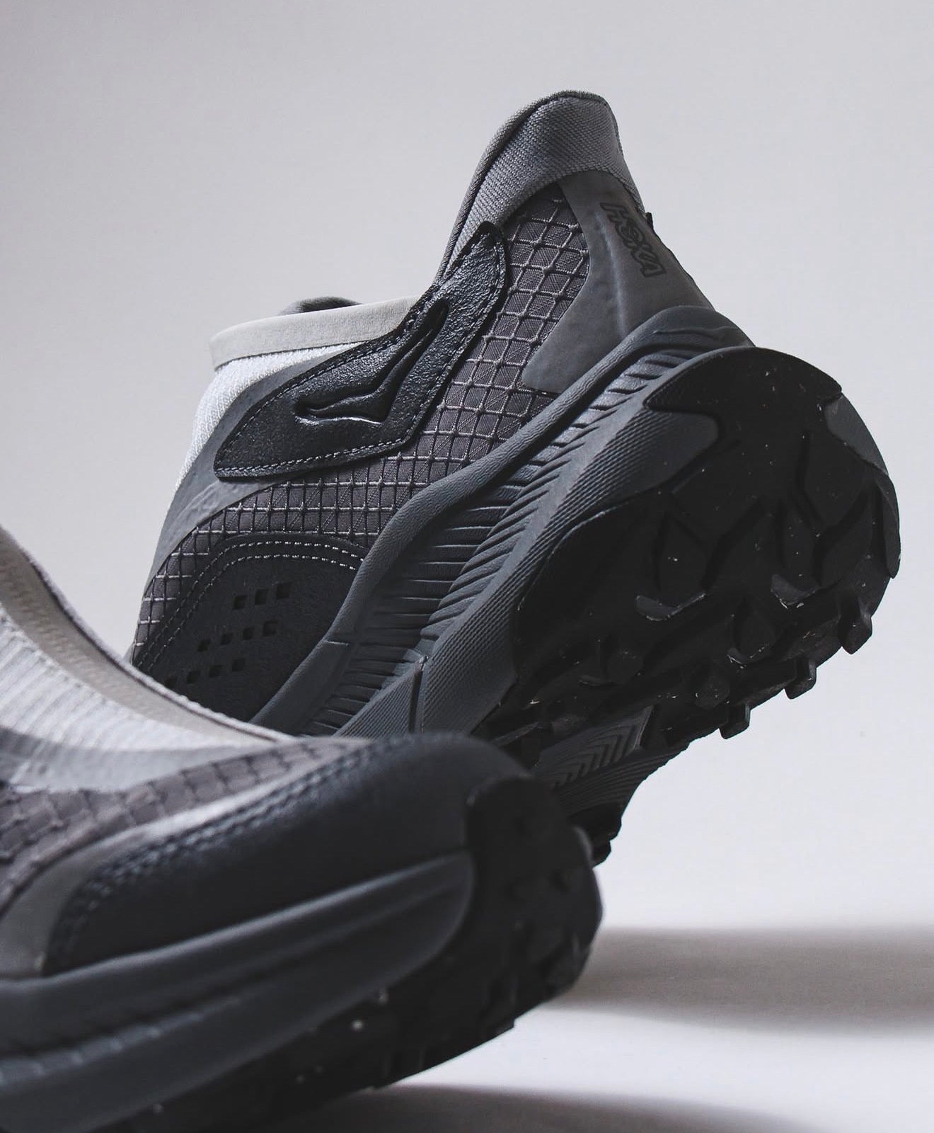 Hoka One One Project Transport Stardust Satellite Grey