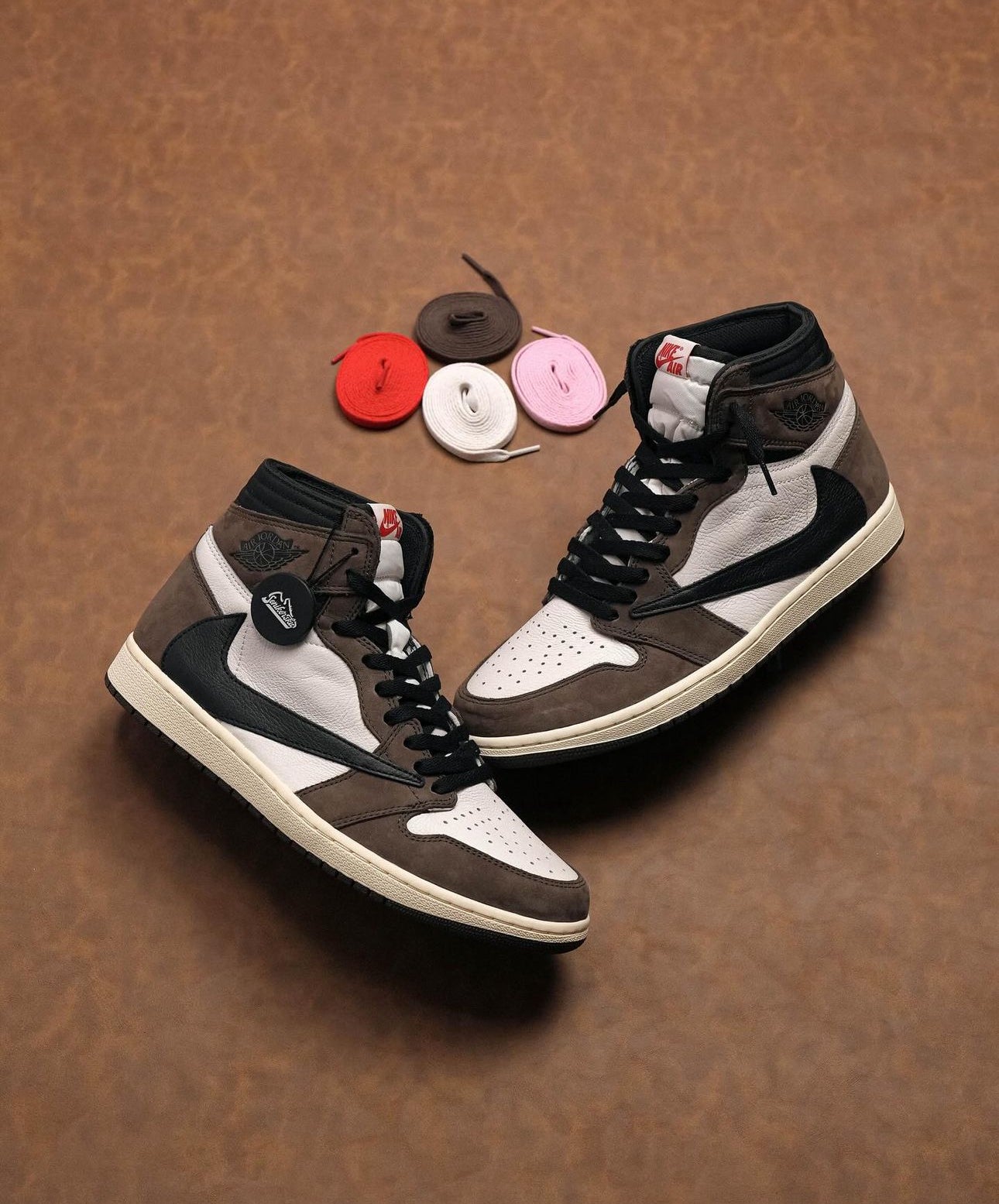 Air Jordan 1 High Travis Scott Dark Mocha