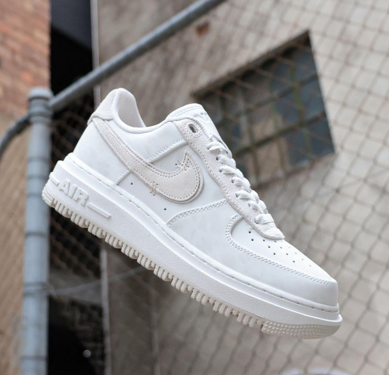 Airforce 1 Luxe “ Summit White “