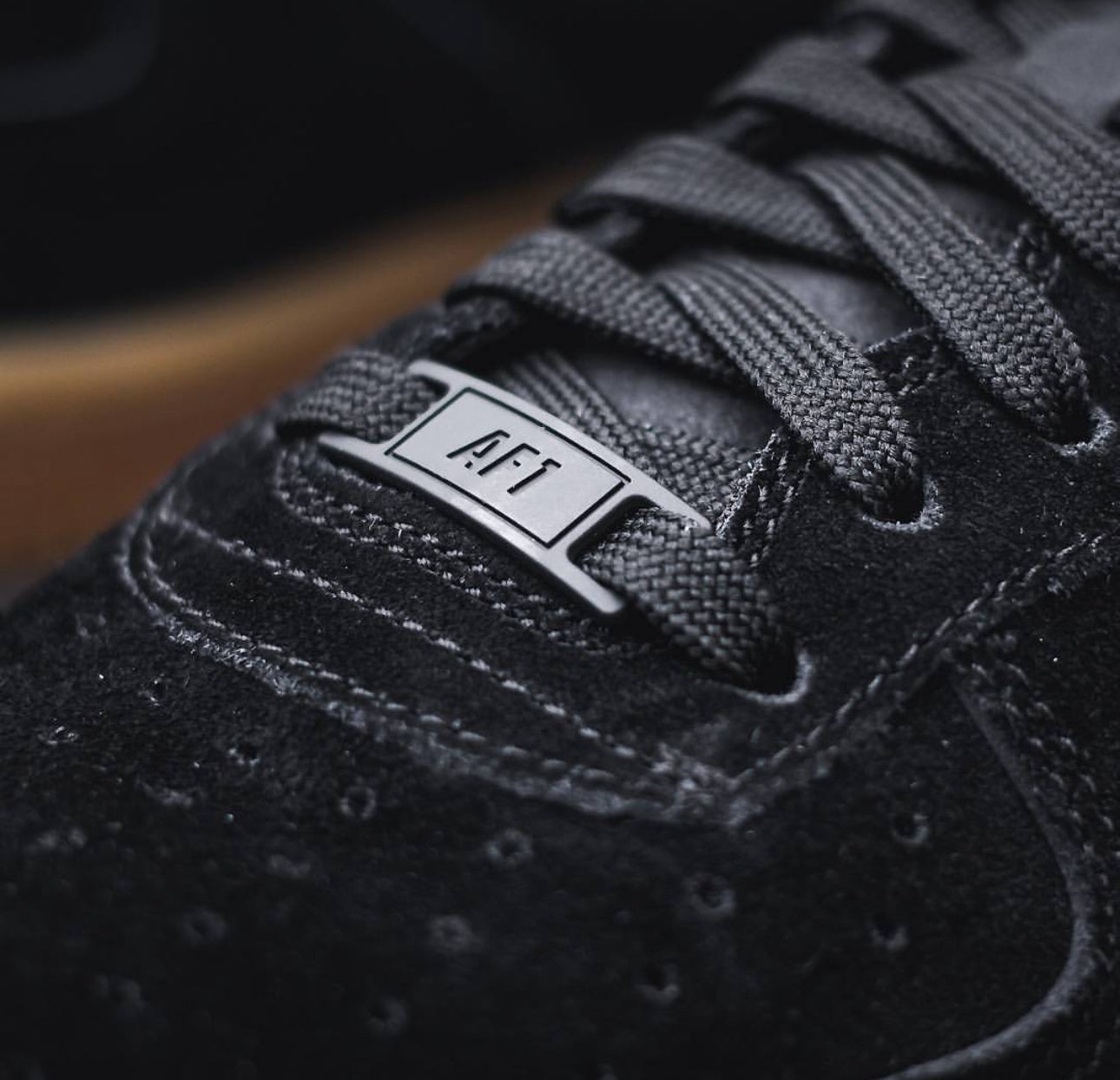 Airforce 1 07LV8 “ Black Suede “