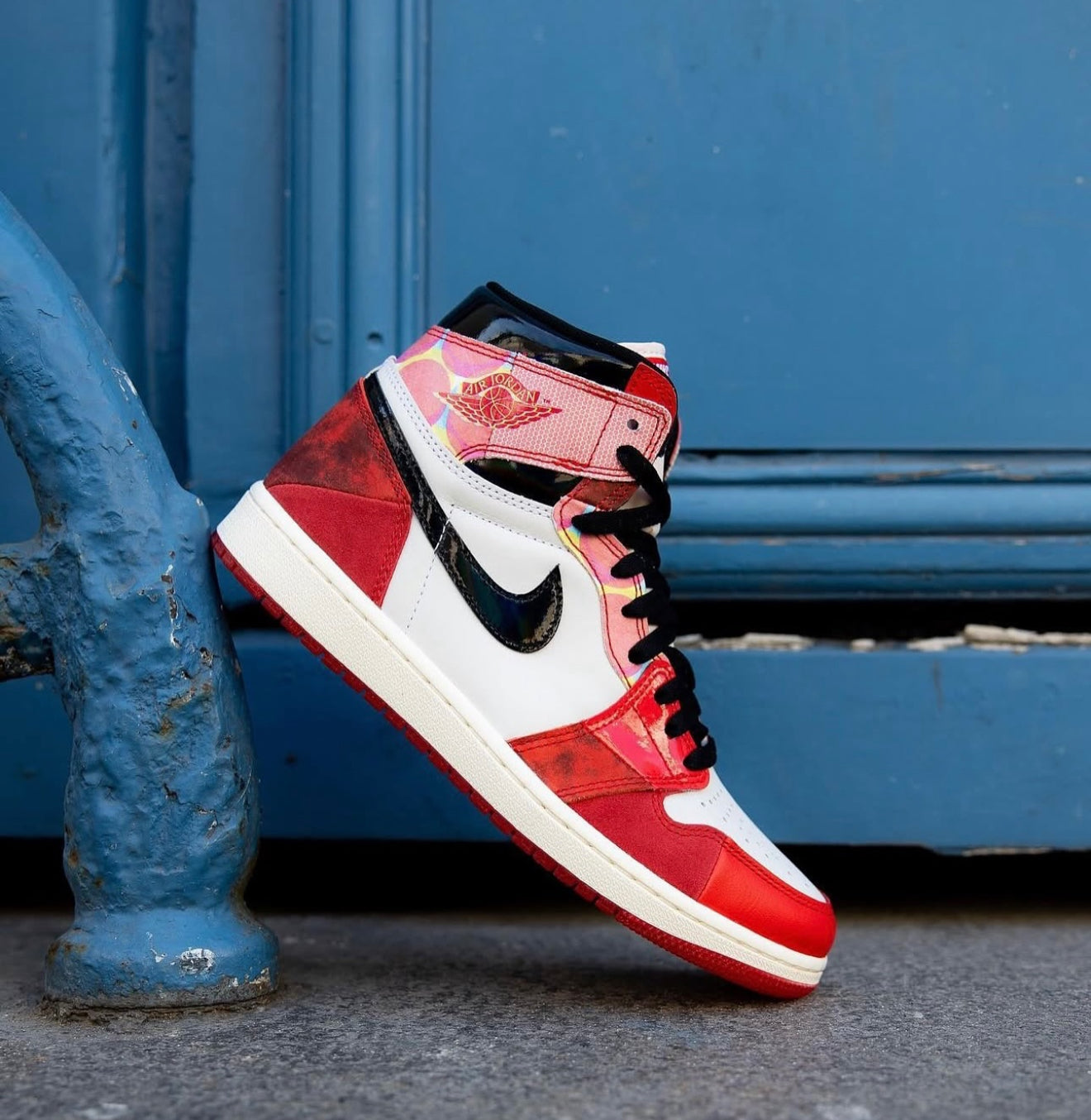 Air Jordan 1 Retro High OG Spiderman Across the Spiderverse