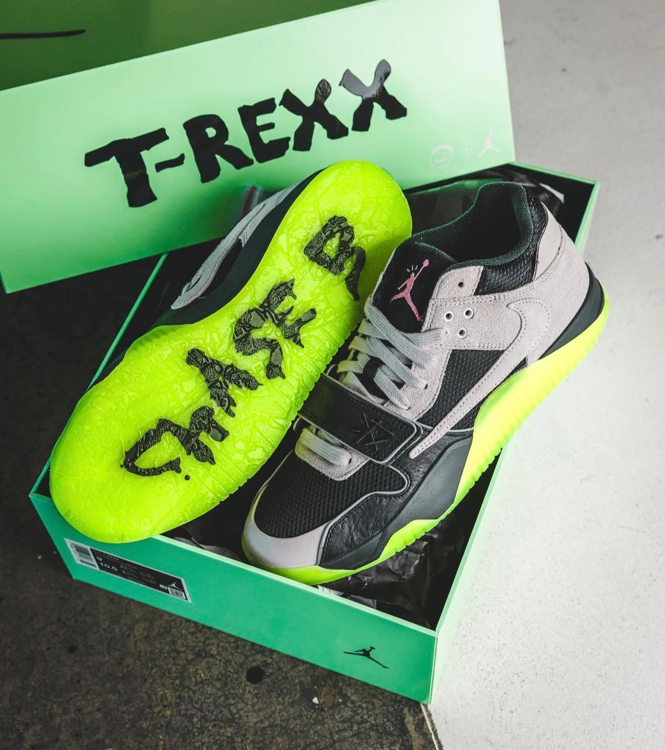 Jordan Jumpman Jack TR Travis Scott x Chase B Black Night Silver