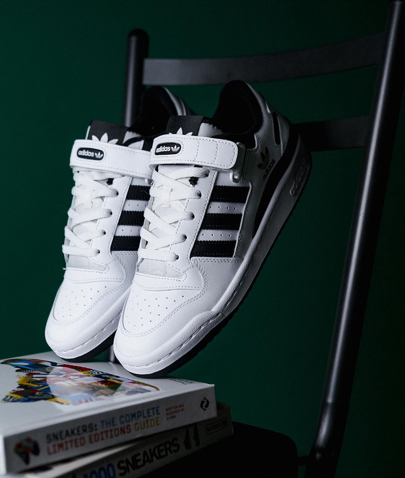 Forum 84 Low “ White / Black “