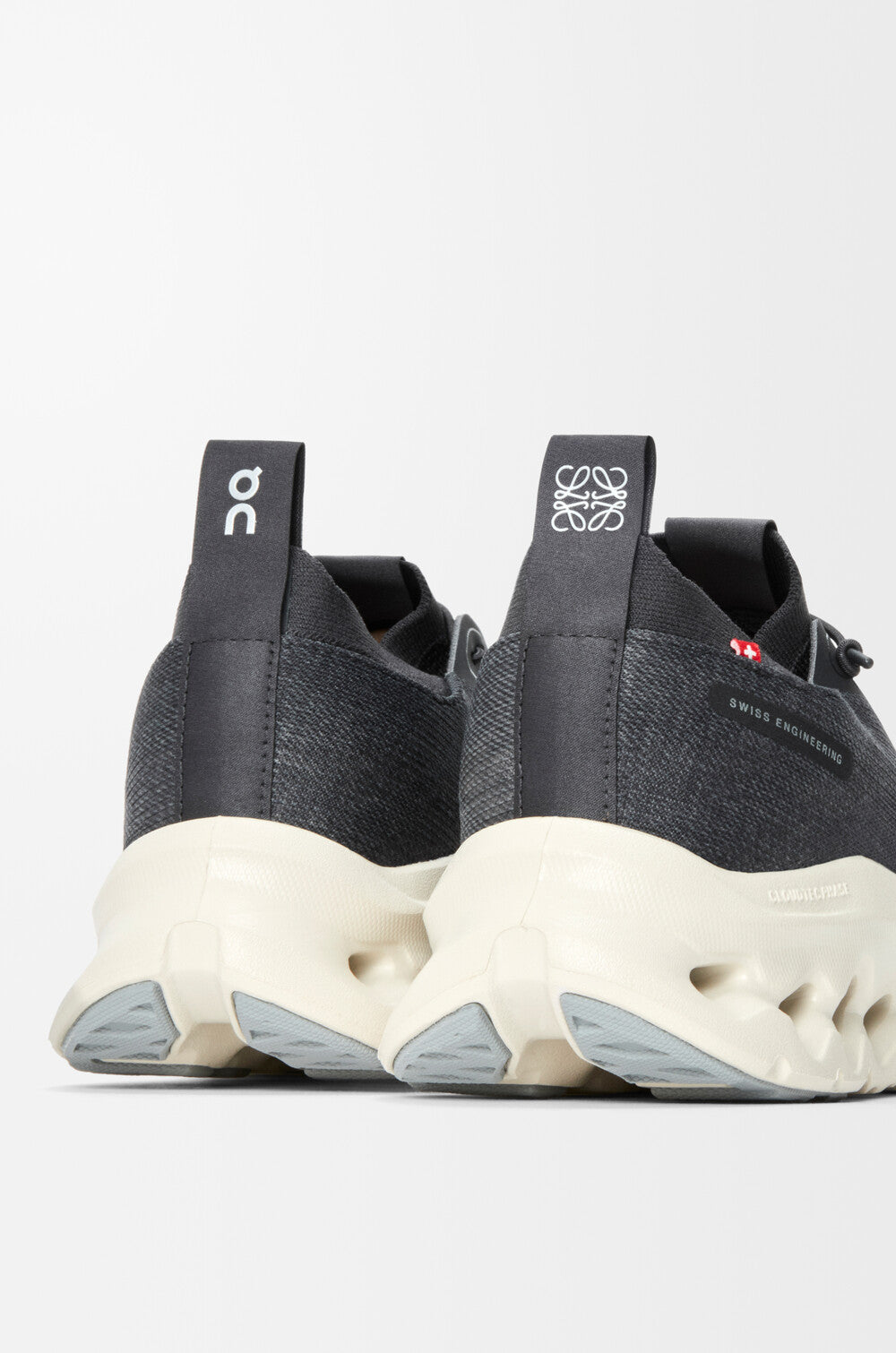 On Running Cloudtilt LOEWE Denim Grey