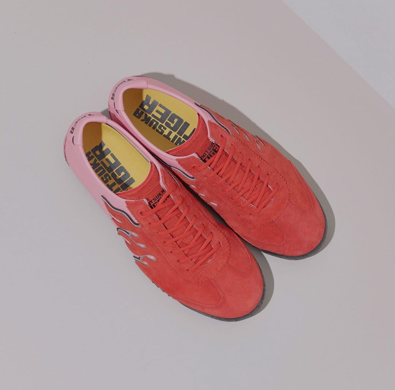 Mexico 66 Lace Up SD Flame Fiery Red Blossom Pink