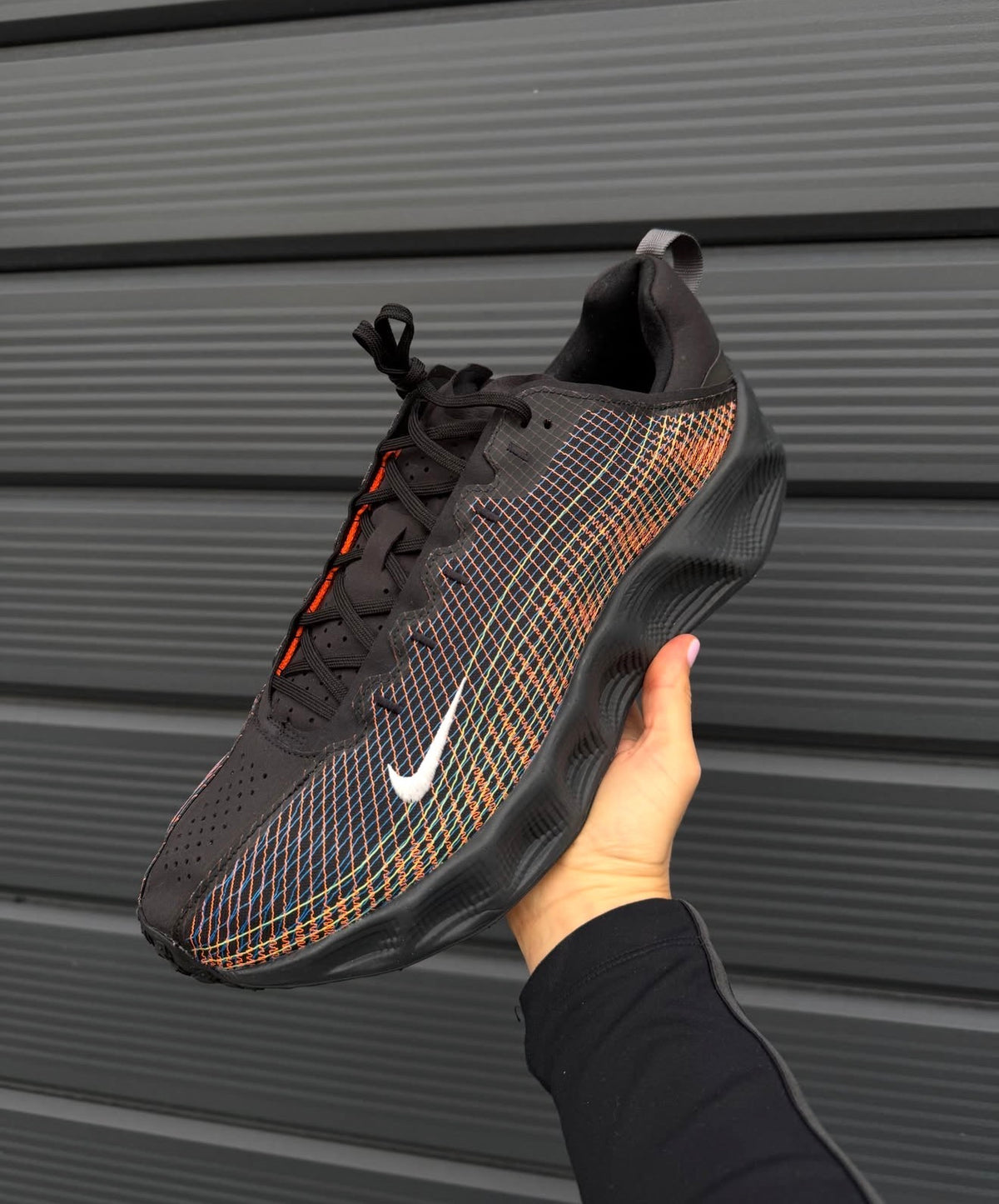 Ava Rover Premium Black Iron Grey Lava Glow