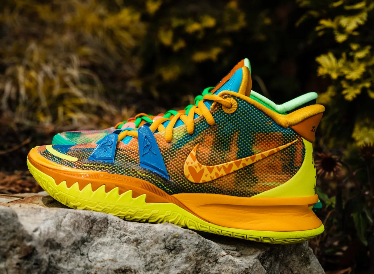 Kyrie Irving 7 x Sneakerroom “ Air & Earth “