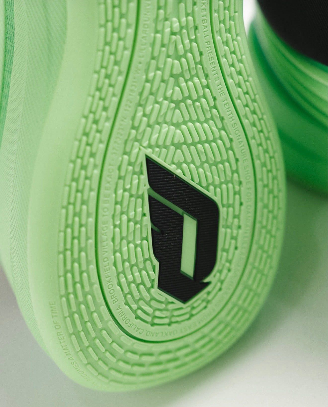 Dame 10 Dame’s Light