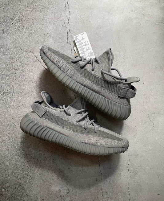 Yeezy Boost 350 V2 “ Space Ash “