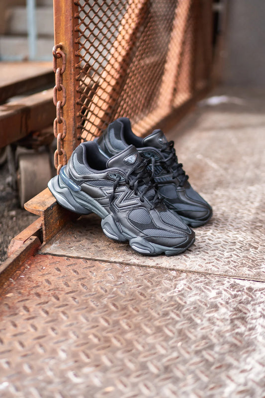 New Balance 9060 Triple Black