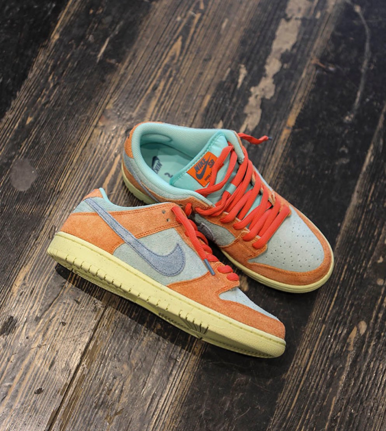 Dunk Low “ Orange / Emerald Rise “