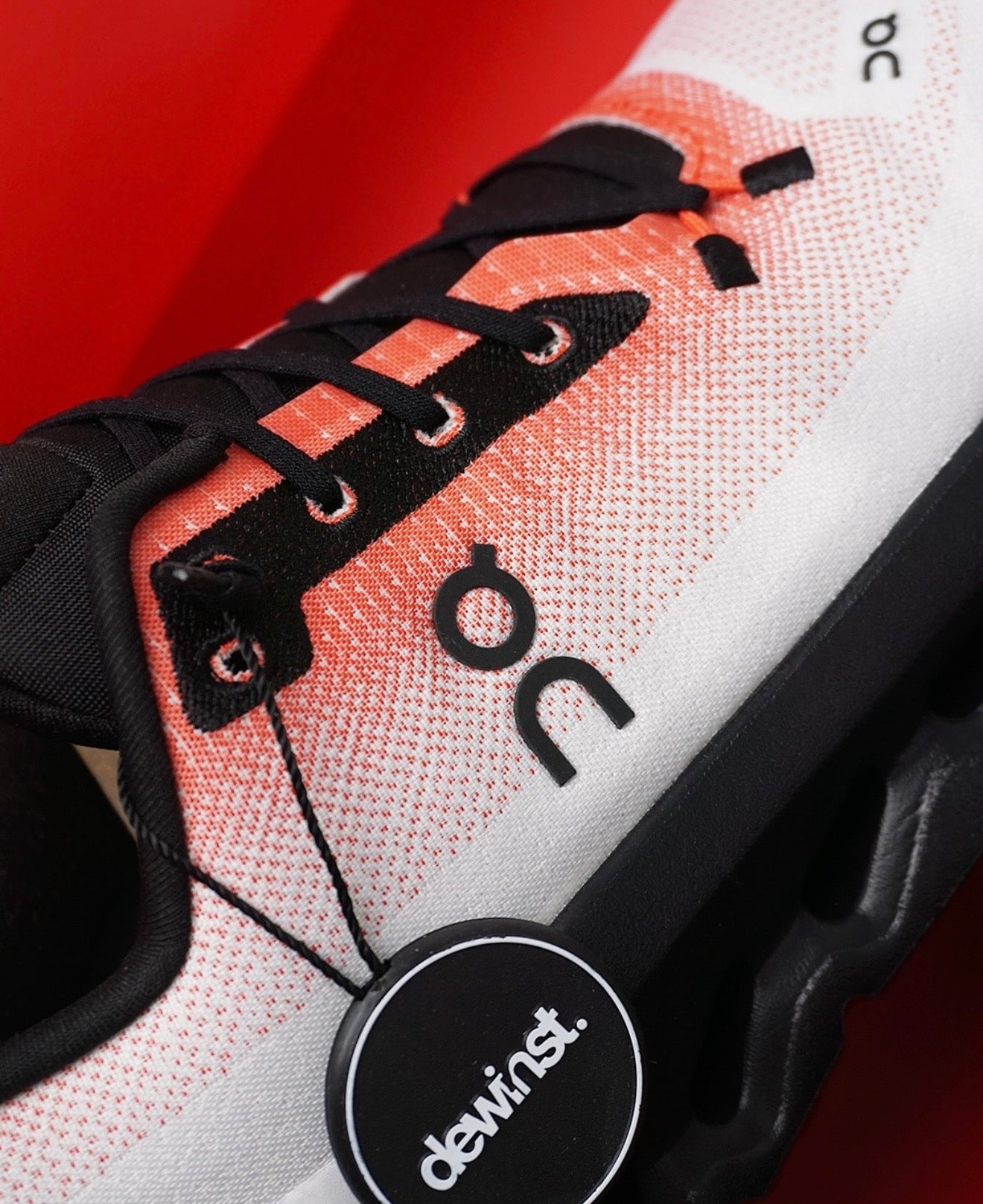 On Cloudtilt Flame Eclipse