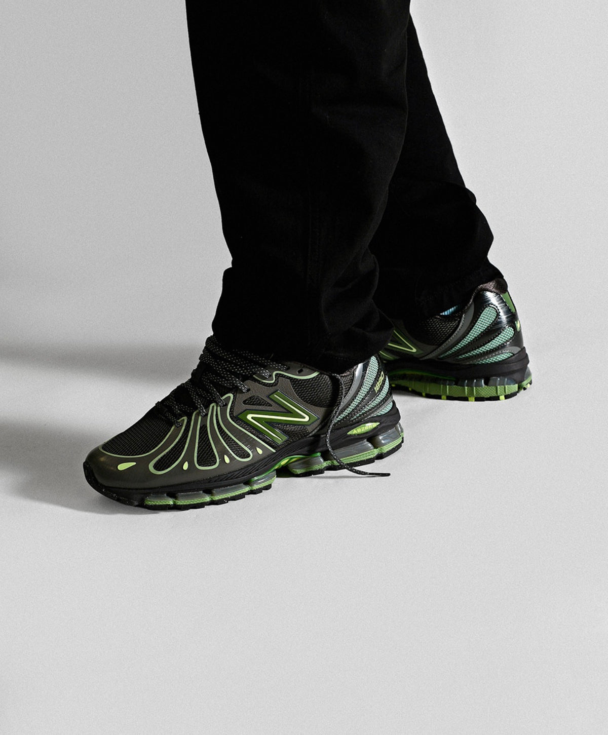 NB Balance 1890 Faded Black Utility Green