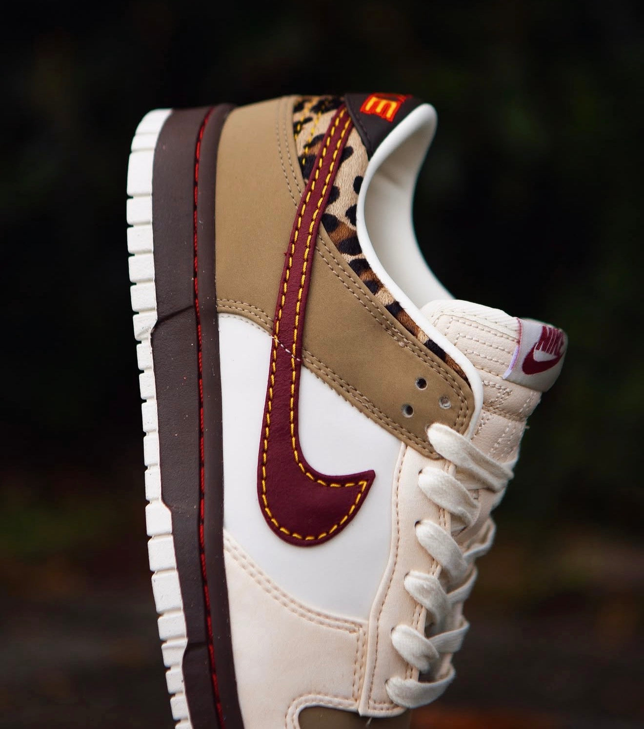 Dunk Low Retro Khaki Team Red Pearl White