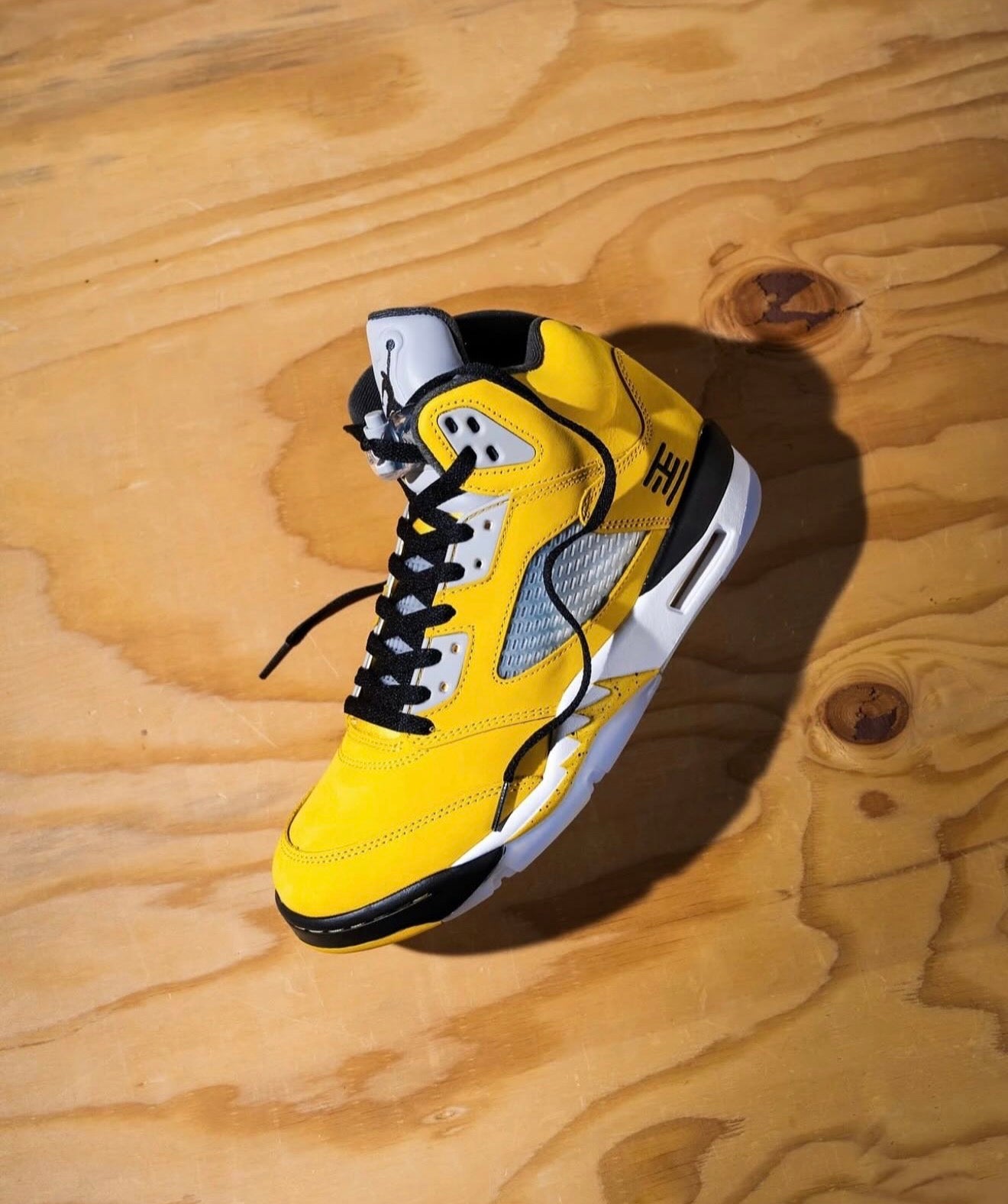Air Jordan 5 Retro Tokyo T23 (2025)