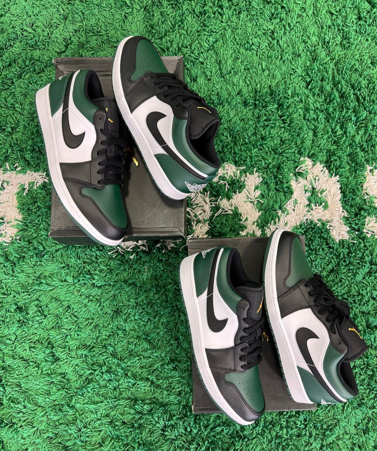 Air Jordan 1 Low “ Green Toe “