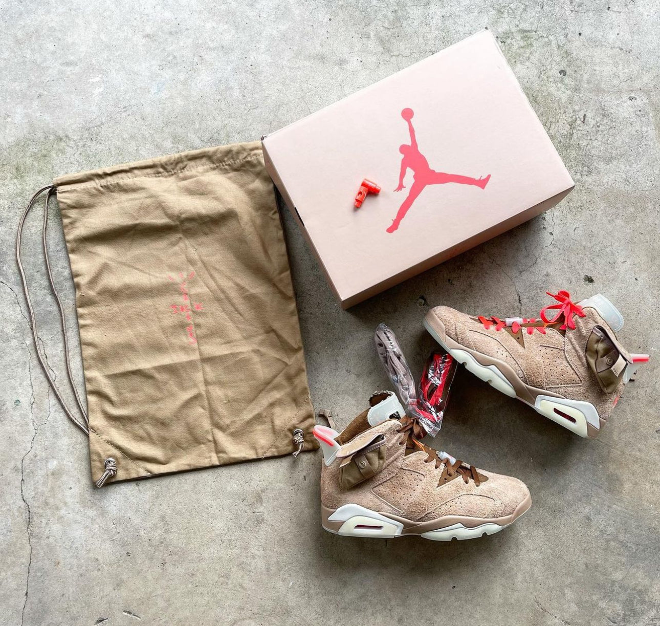 Air Jordan 6 x Travis Scott “ British Khaki ” ( Glows In Dark )