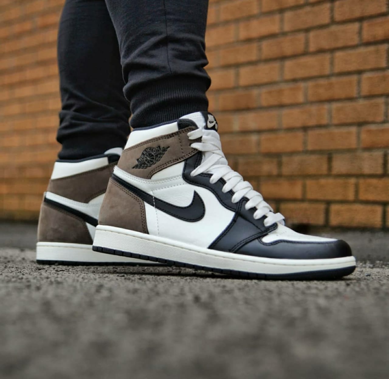 WMNS Air Jordan Retro 1 High “Mocha”