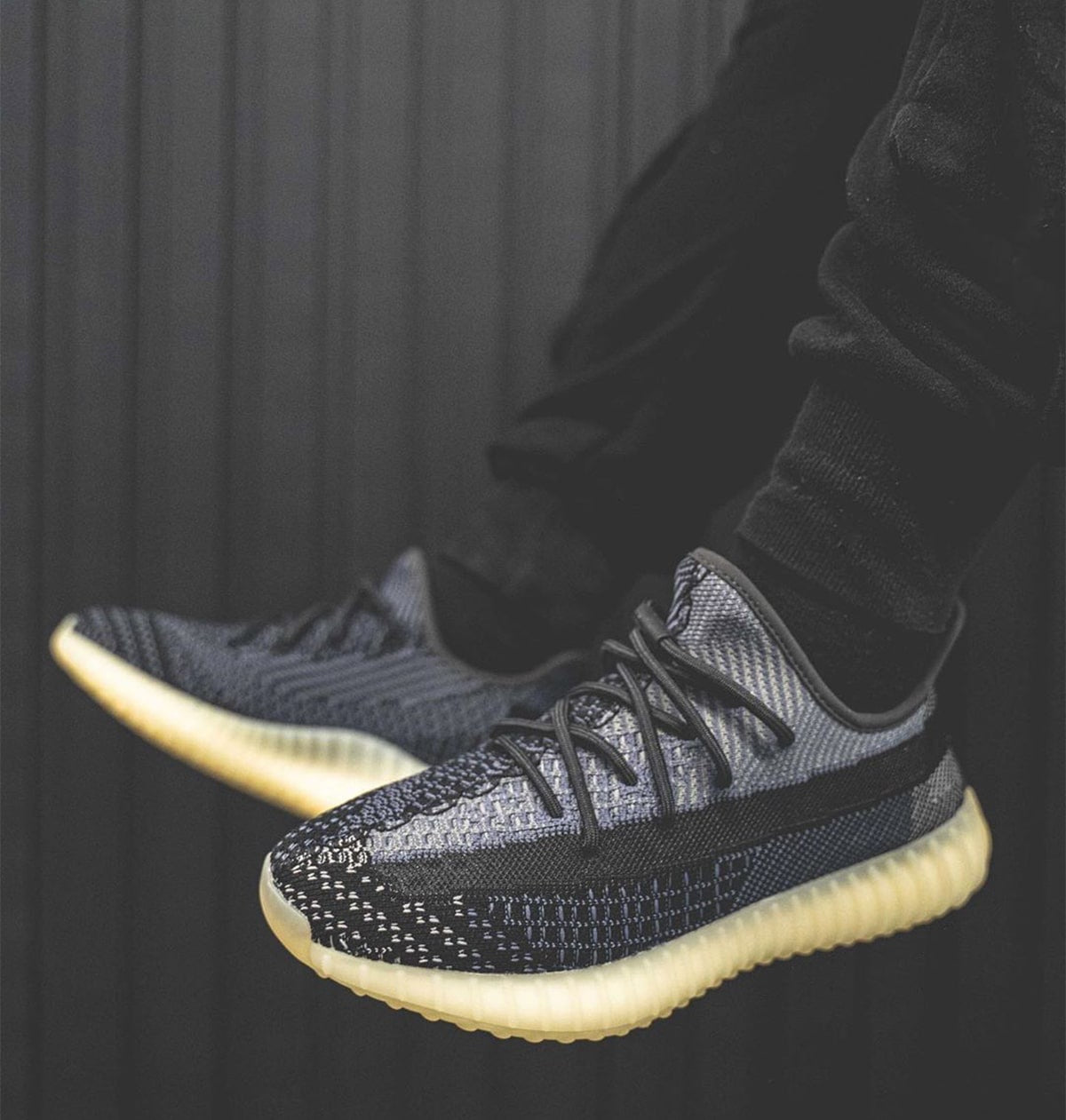 Yeezy Boost 350 V2 “Carbon”