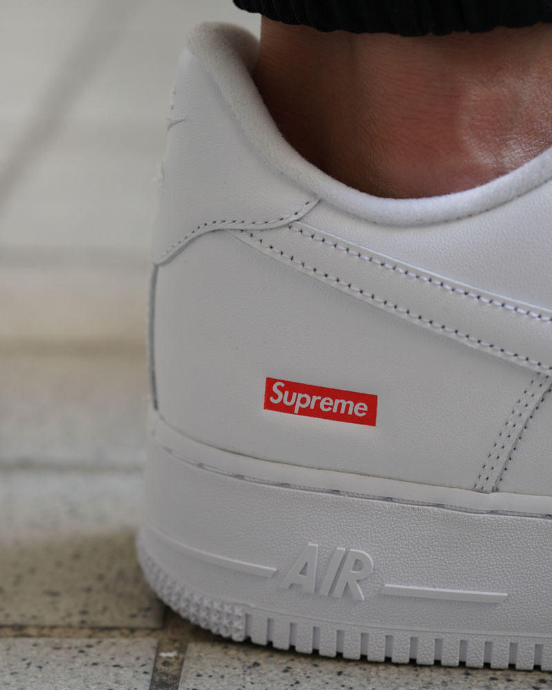 Supreme x Airforce 1 Low “White”