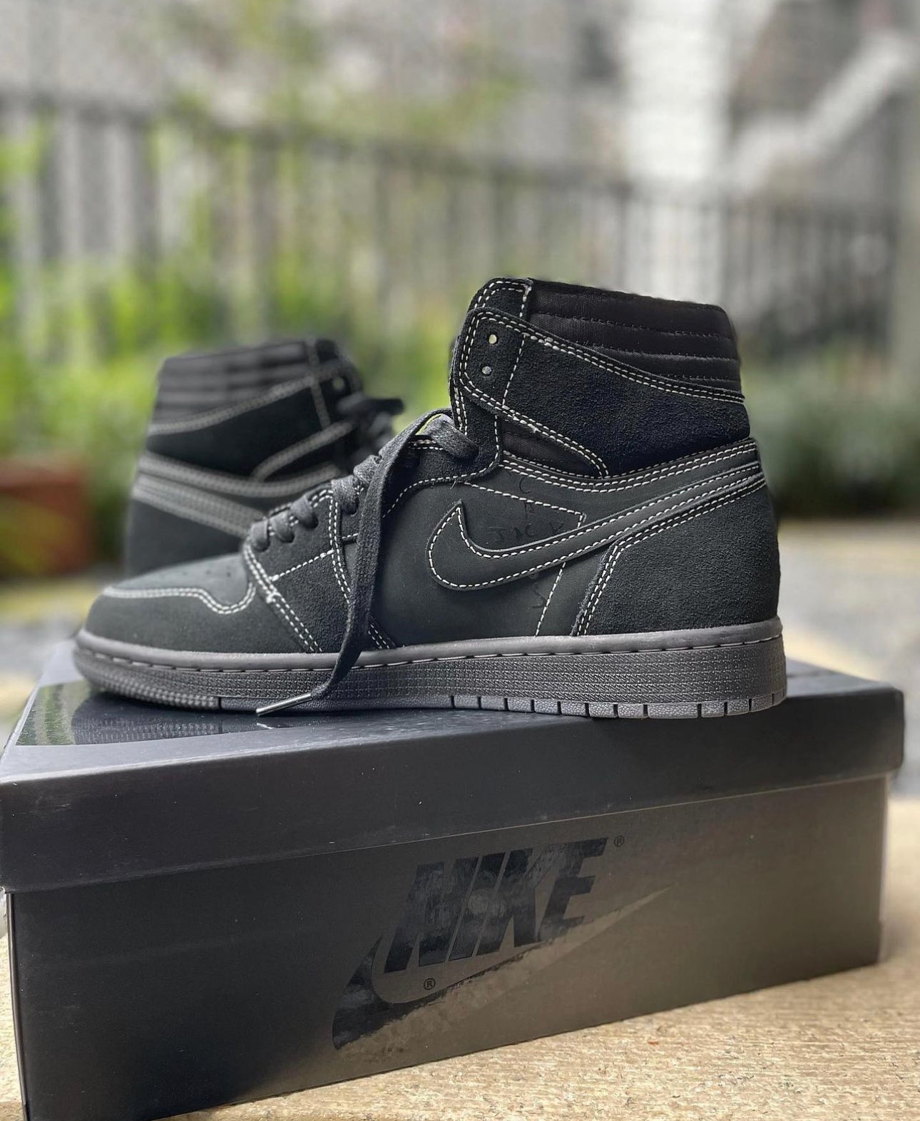 Custom Travis Scott x Air Jordan 1 High “ Phantom “