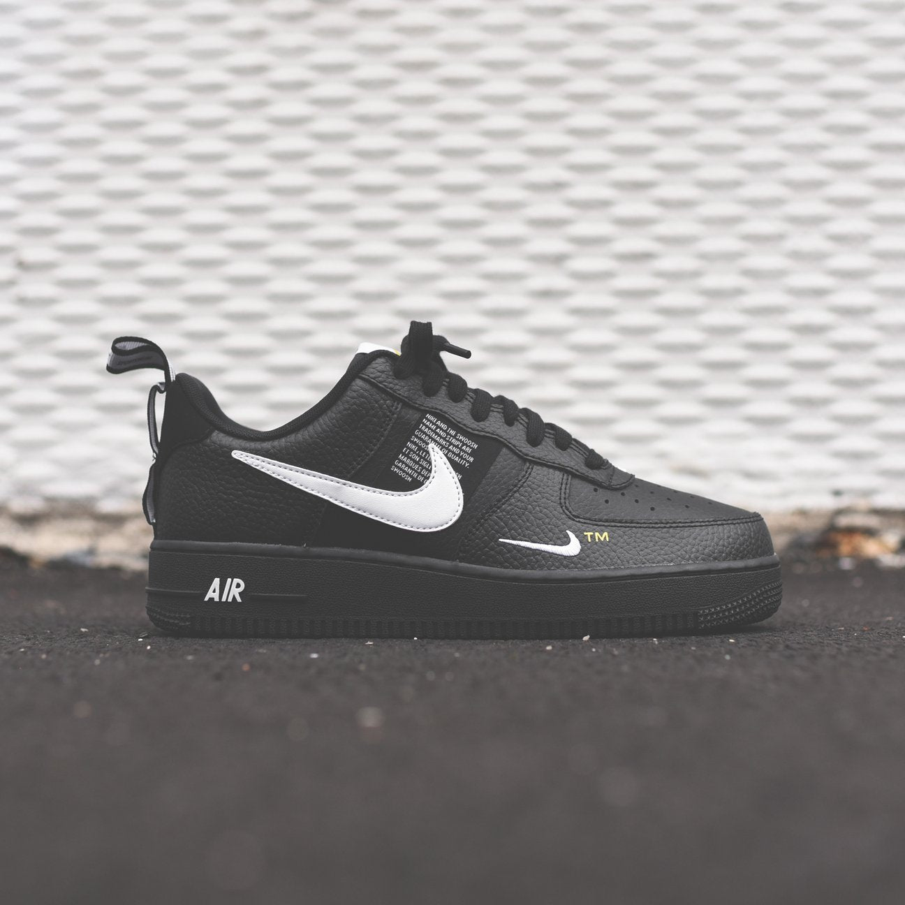 AirForce 1 07 LV8 Utility “Black”