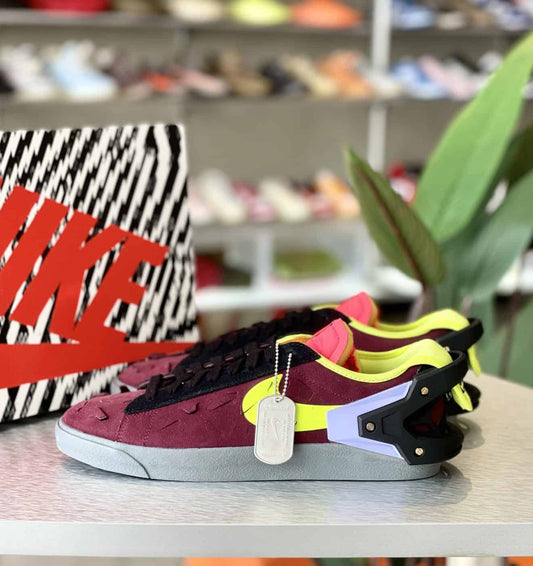 Blazer Low Acronym “ Night Maroon “