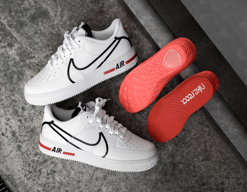 AirForce 1 React “White/Black”