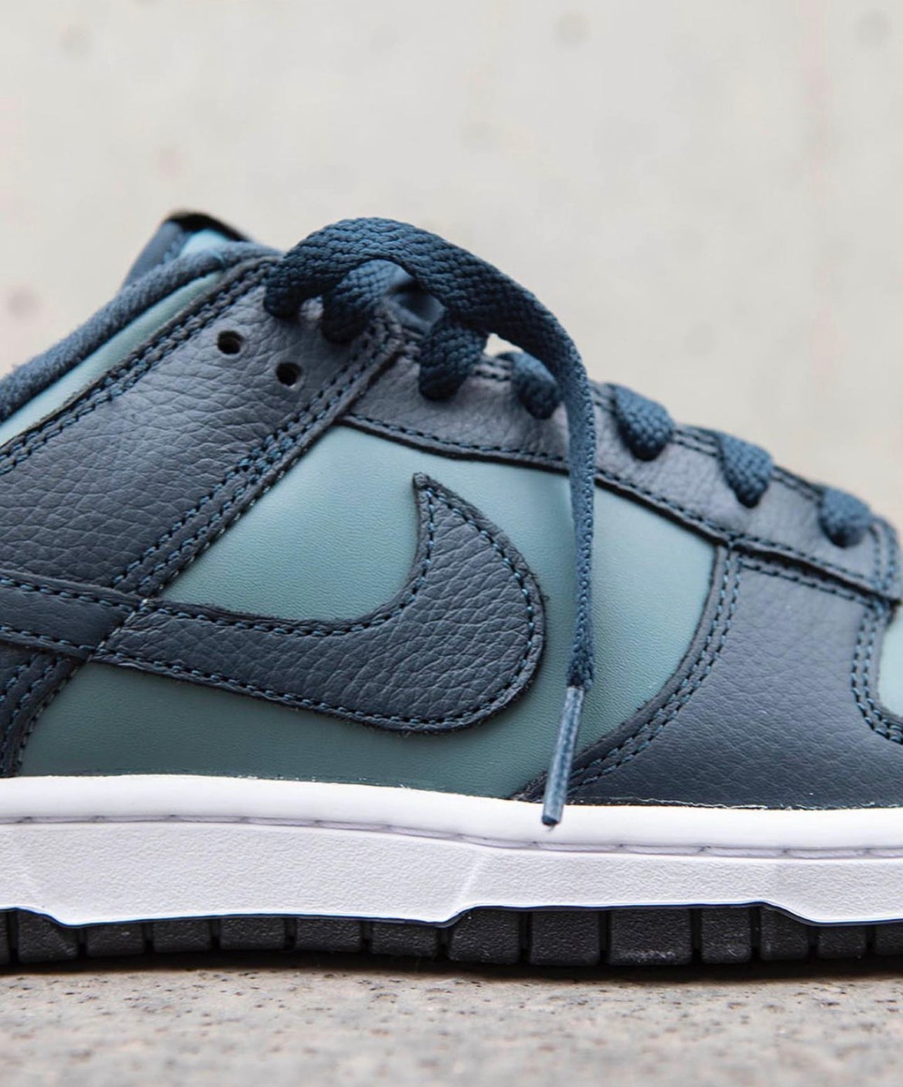 Dunk Low “ Mineral Slate / Navy “