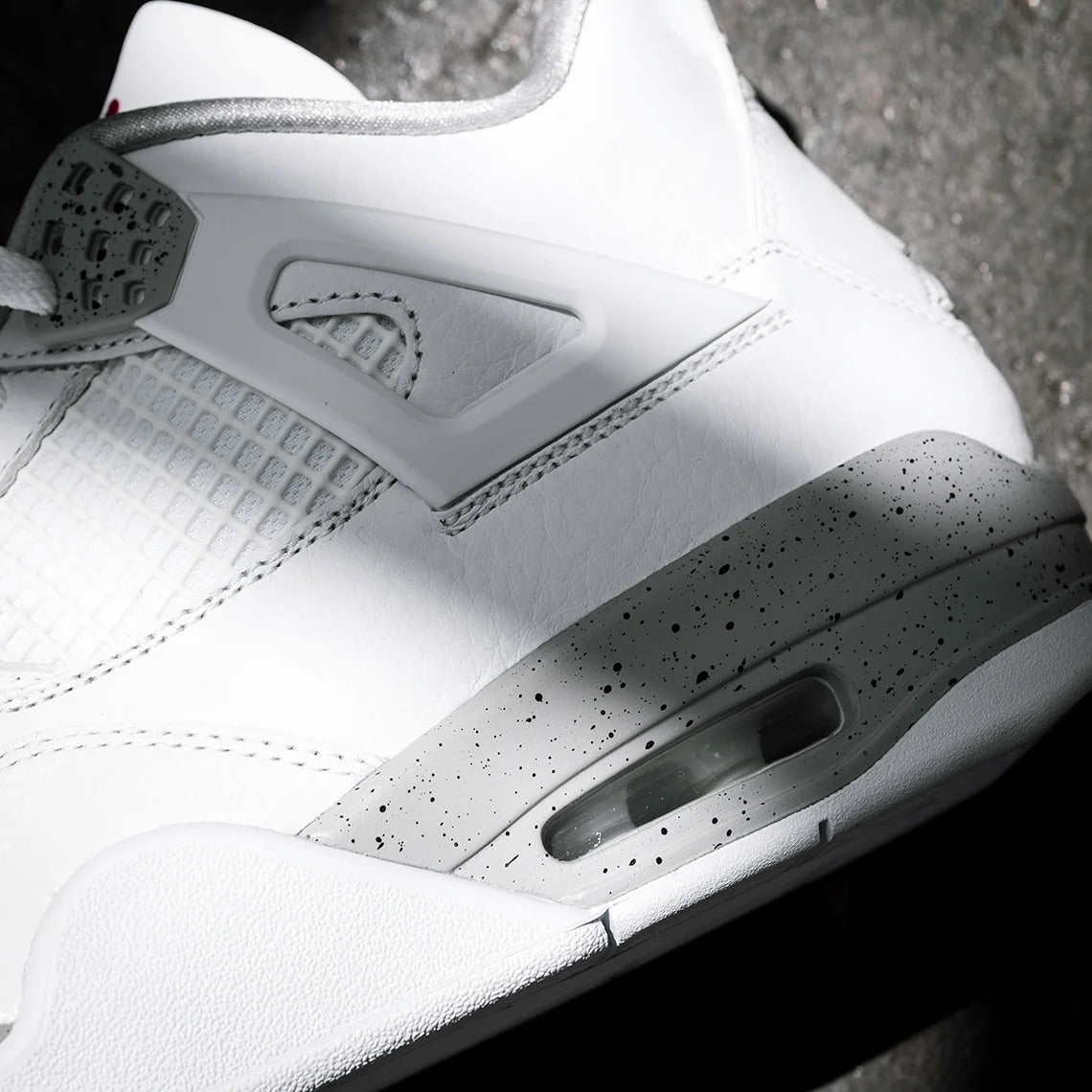 Air Jordan 4 Retro “White Oreo” 2021