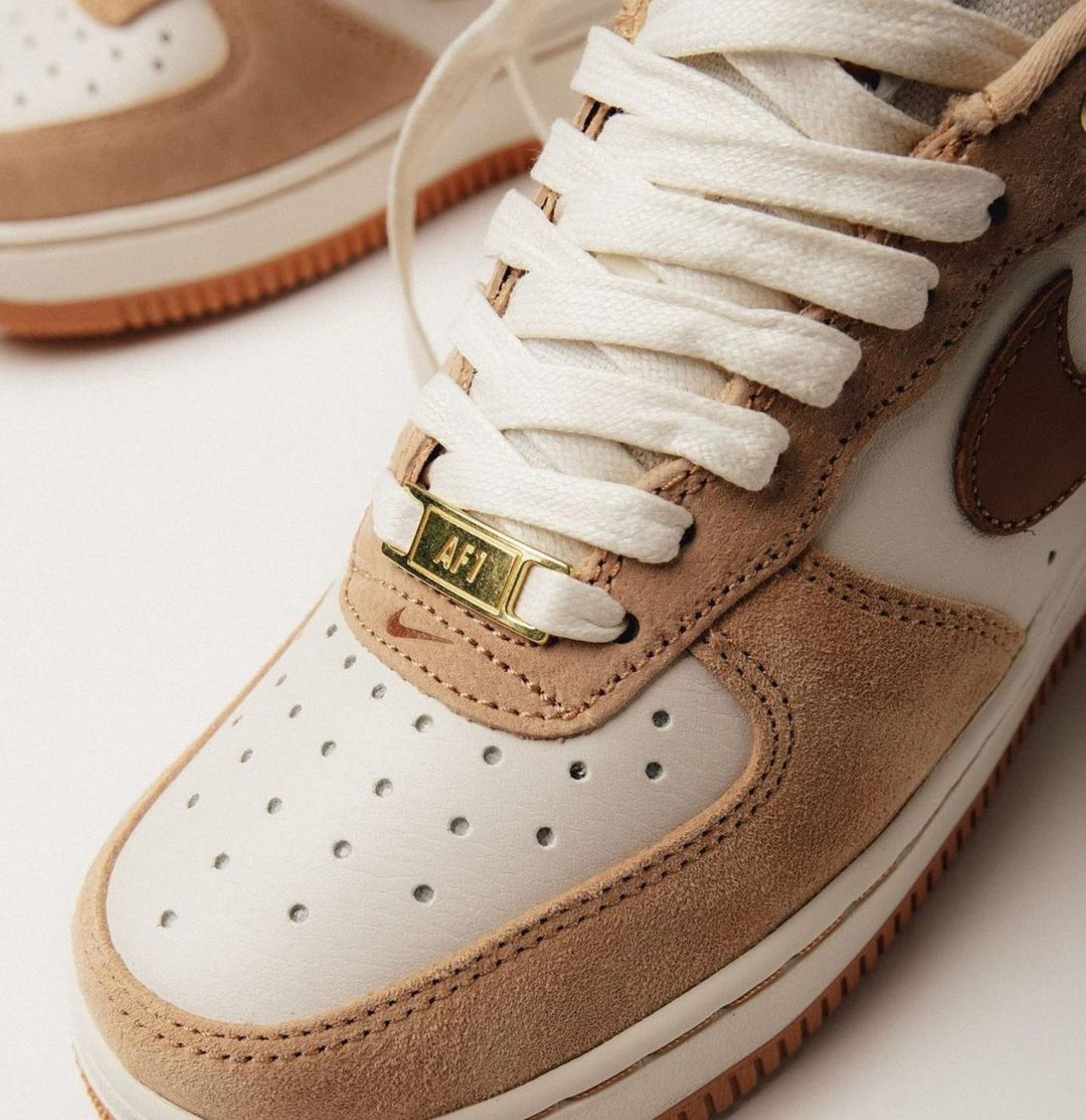 Airforce 1 Low “ Vachetta Tan “