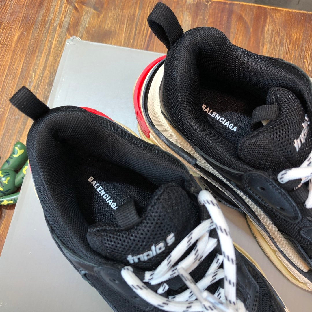 BalenciagaTriple S “Black/Red”