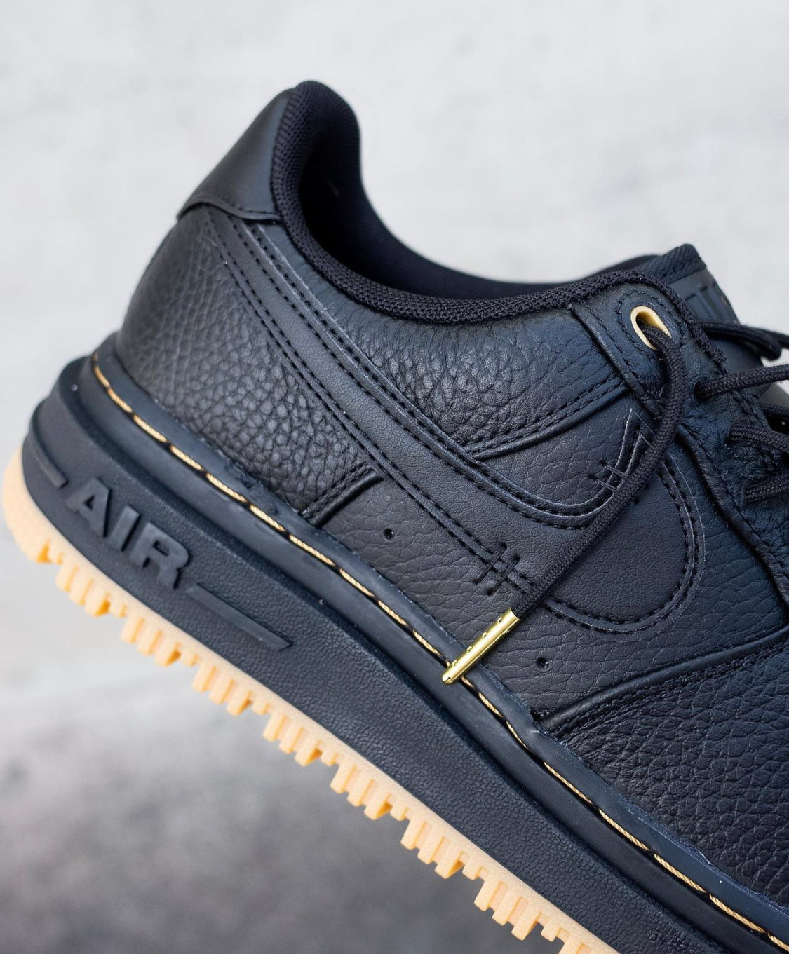 Airforce 1 Luxe “  Black Gum “