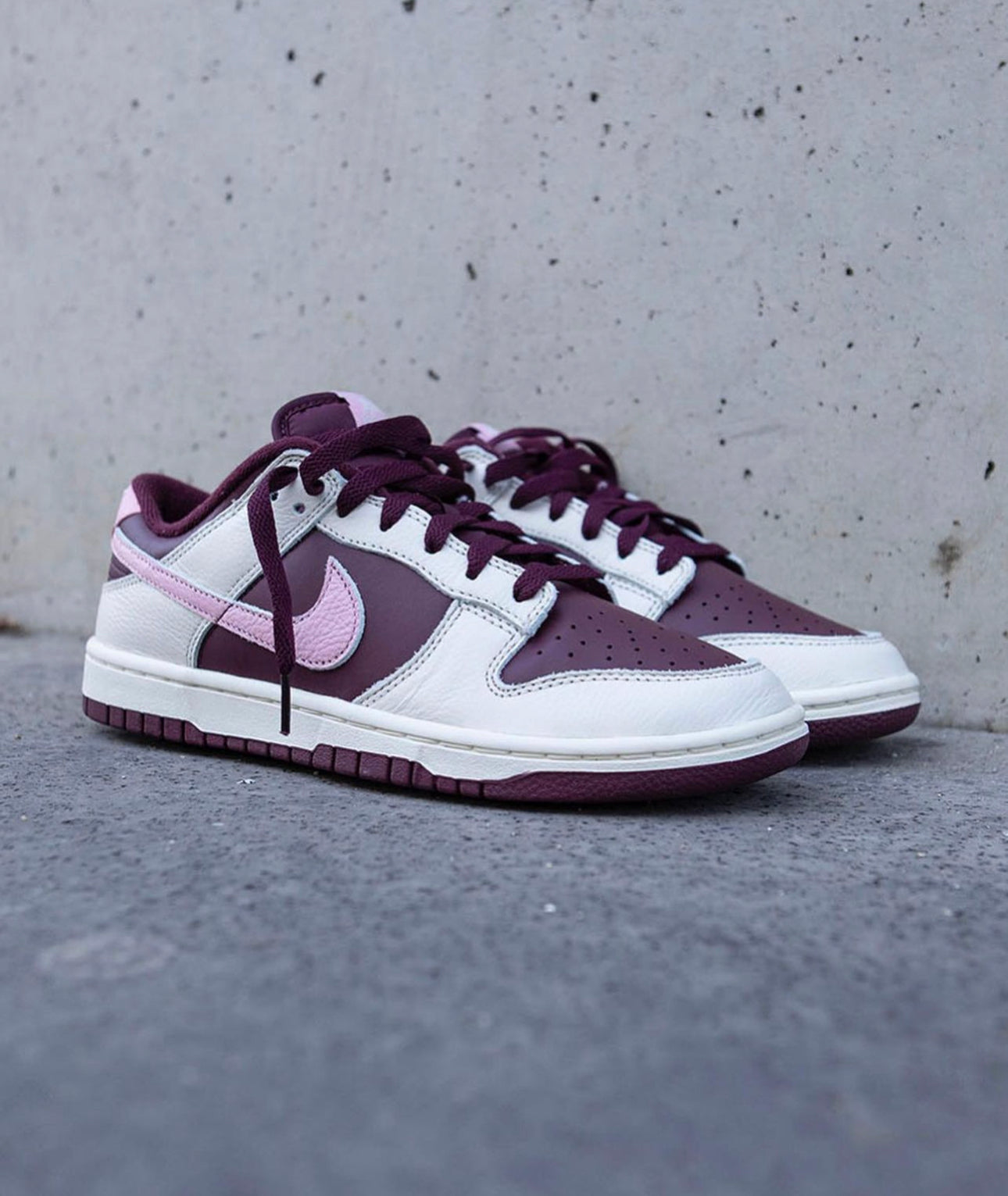 WMNs Dunk Low “ Valentine’s Day “