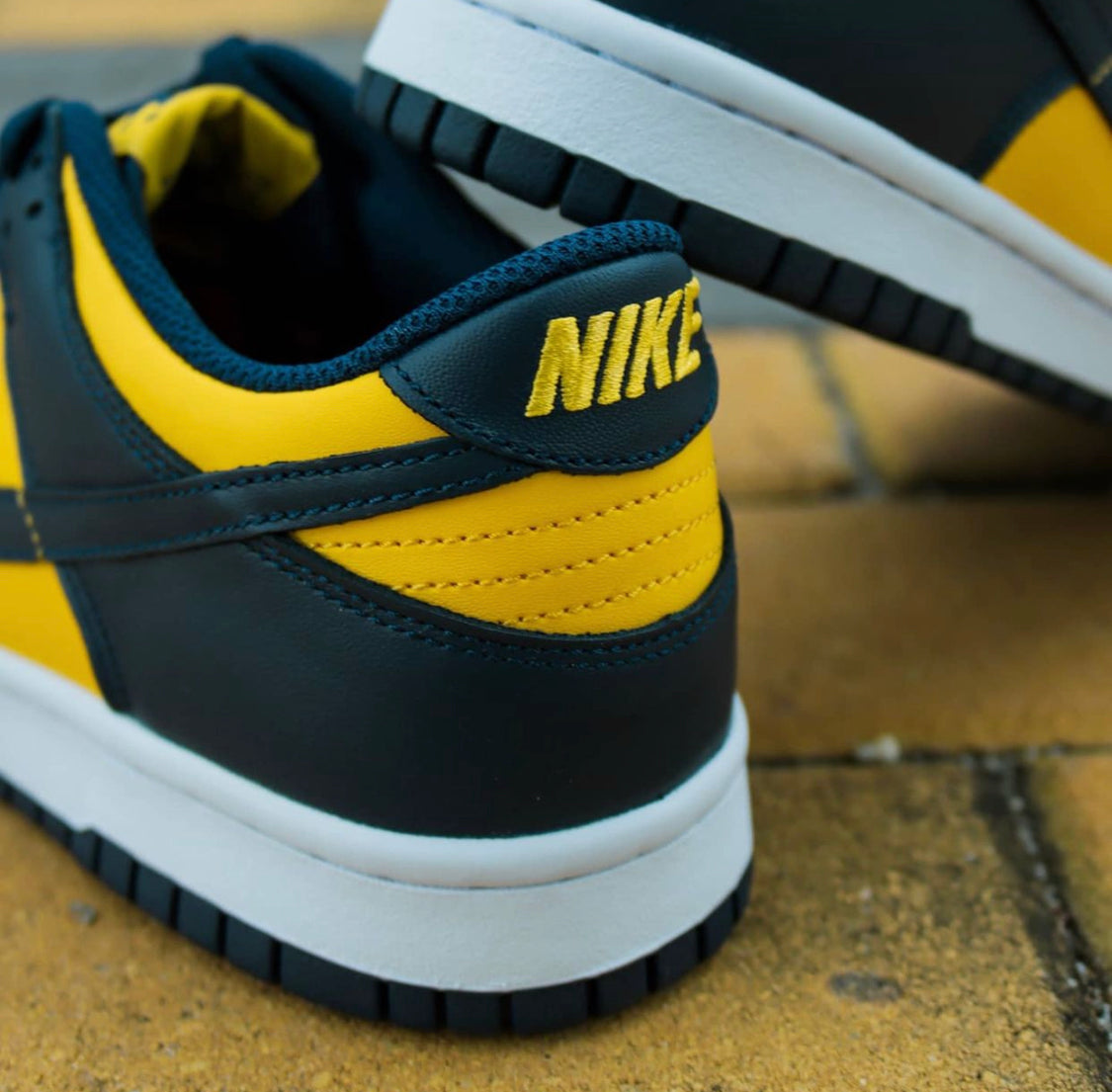 Dunk Low  “ Michigan “