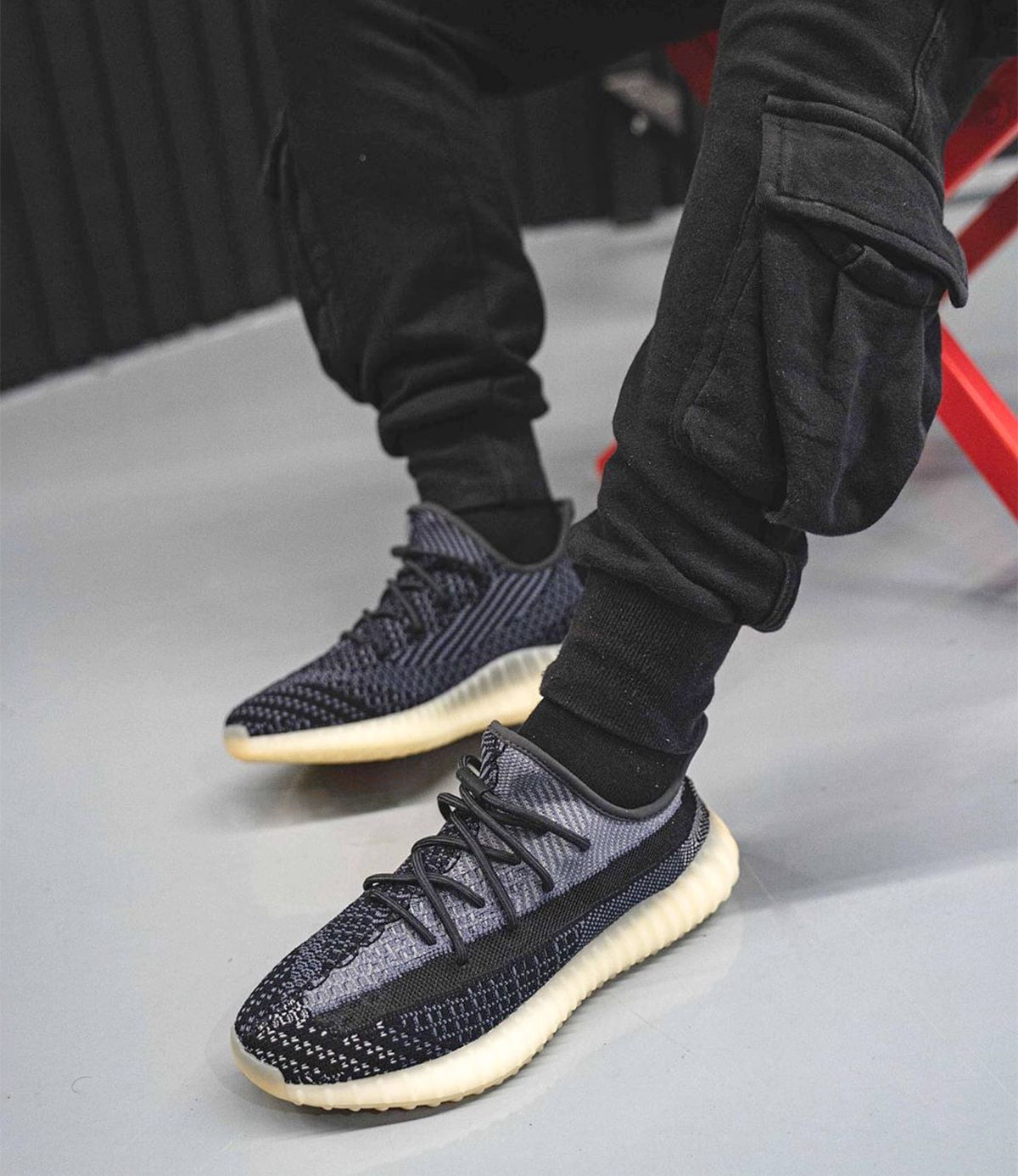 Yeezy Boost 350 V2 “Carbon”