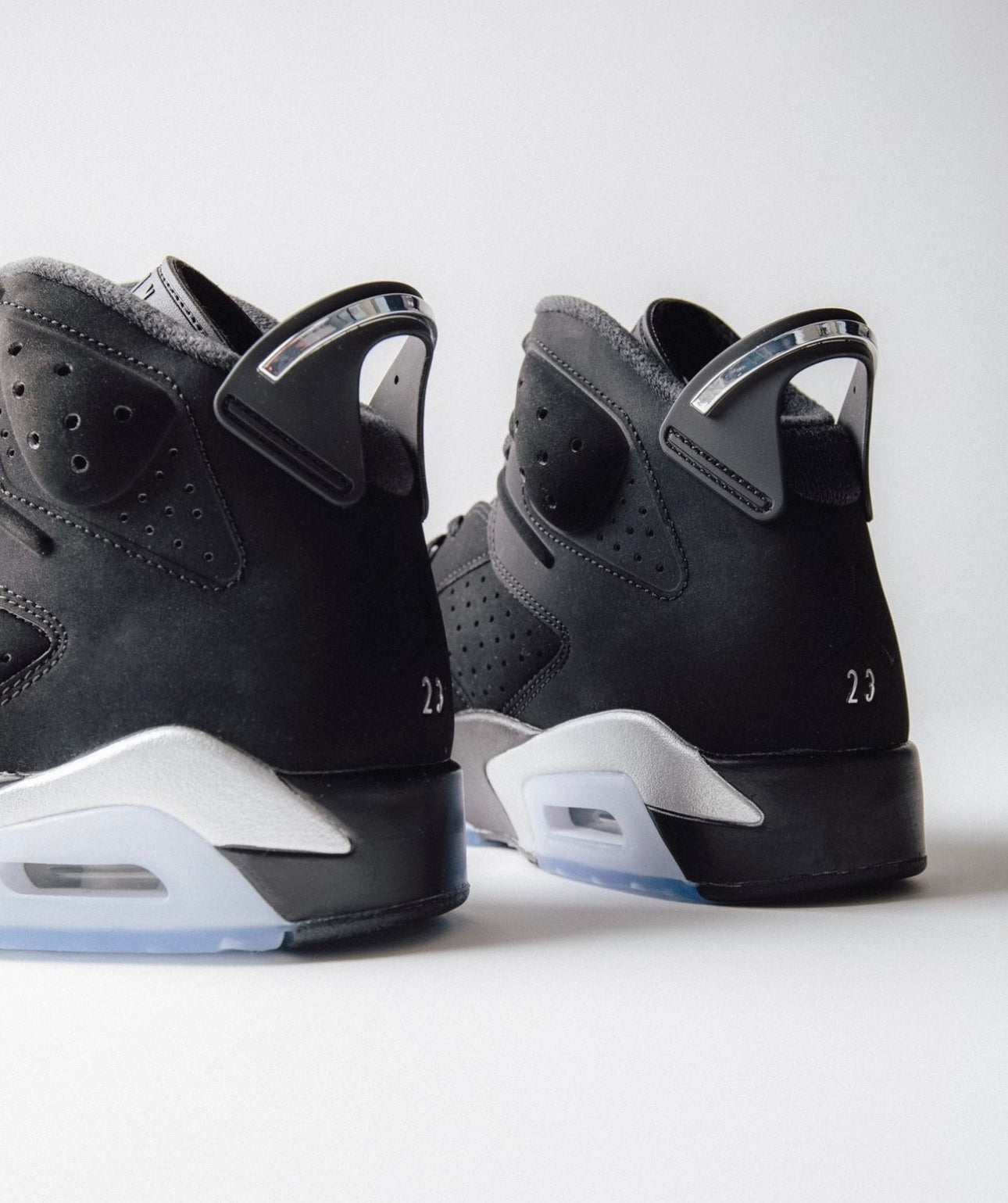 Air Jordan 6 “ Metallic Silver “