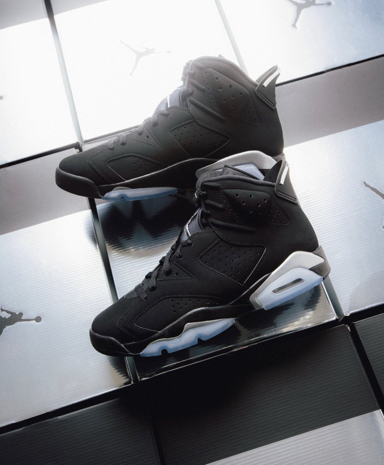 Air Jordan 6 “ Metallic Silver “