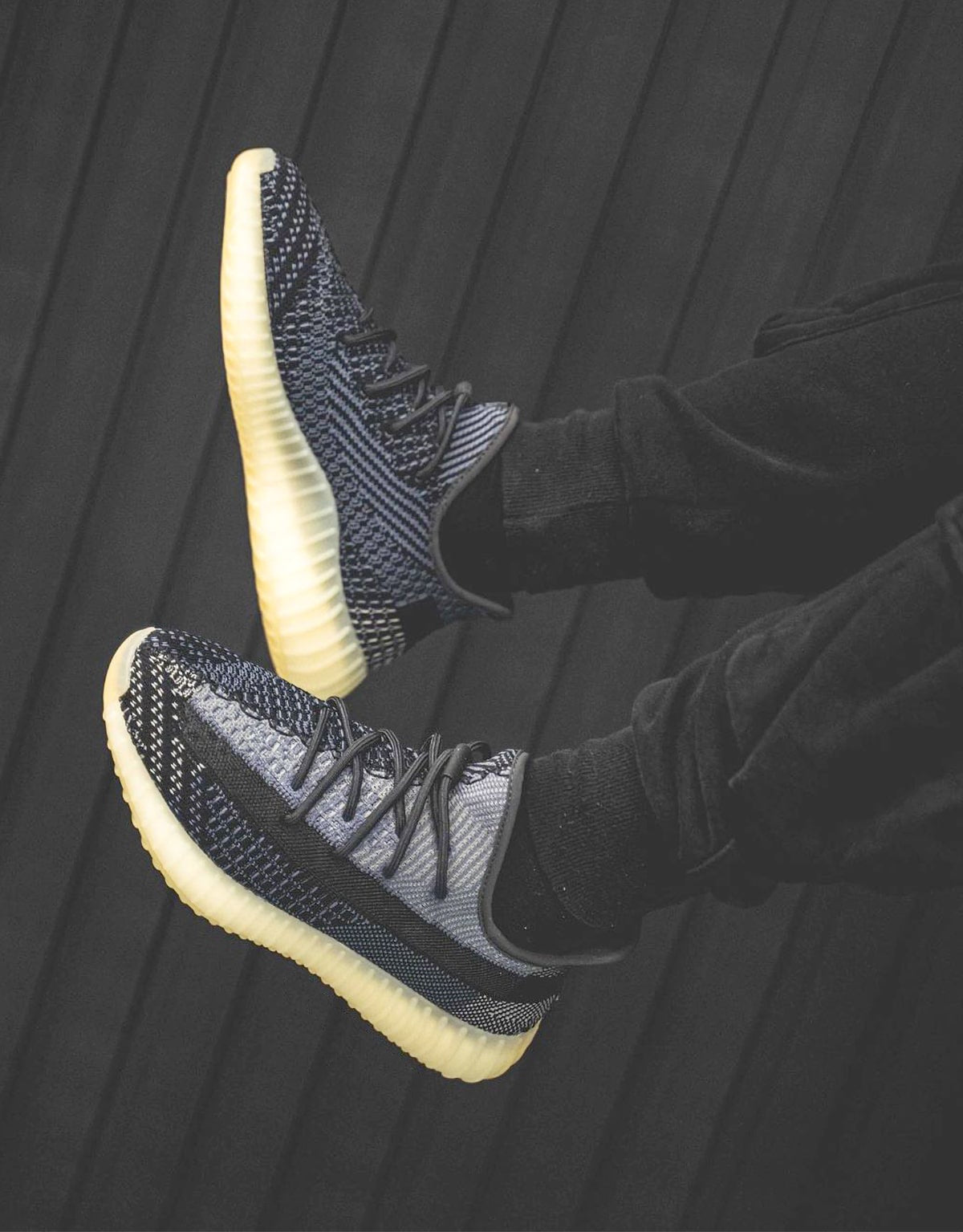 Yeezy Boost 350 V2 “Carbon”