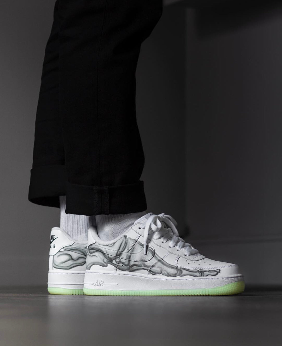 Airforce 1 Low Skeleton “ White “ ( Glow In Dark )