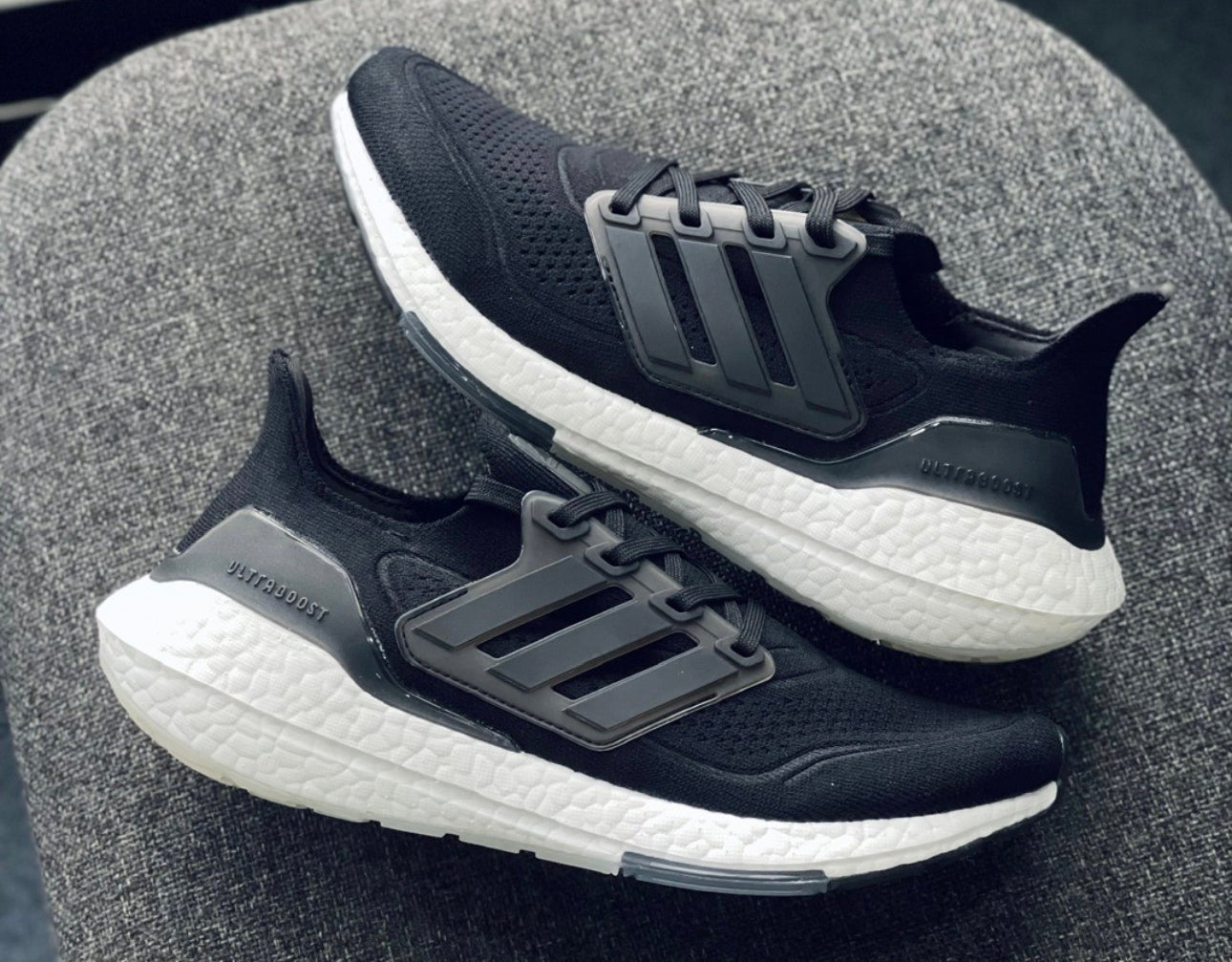 Ultraboost 2021 “ Core Black ”