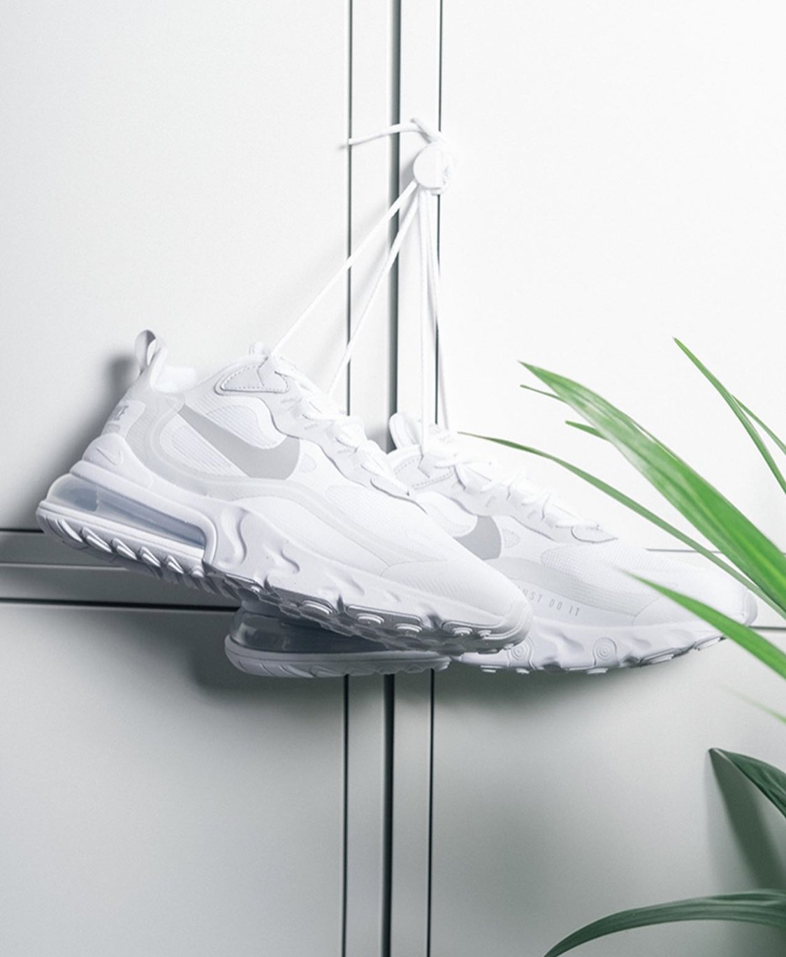 Air Max 270 React “ Triple White “